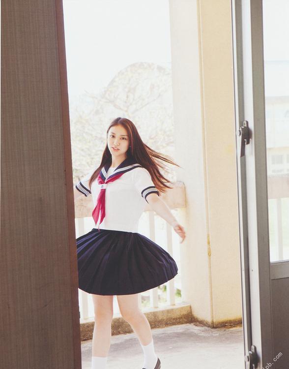 日本当红小花武井咲清新写真 娇俏动人