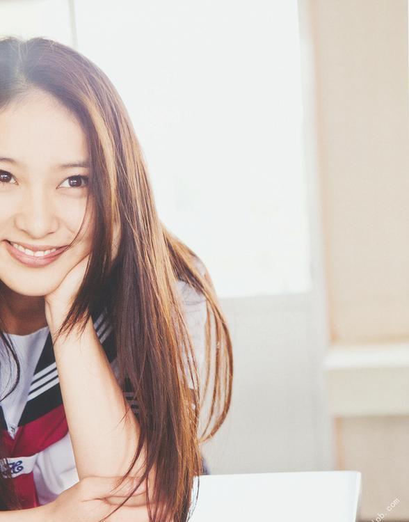 日本当红小花武井咲清新写真 娇俏动人