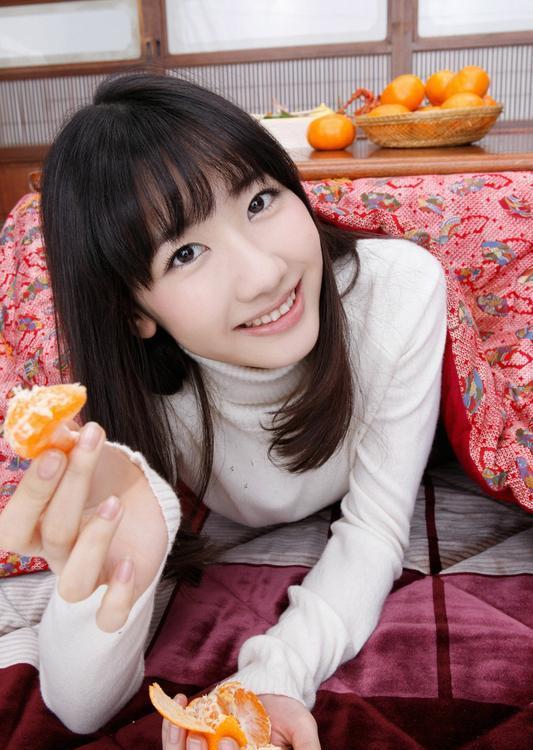 柏木由纪居家写真大片 俏皮卖萌