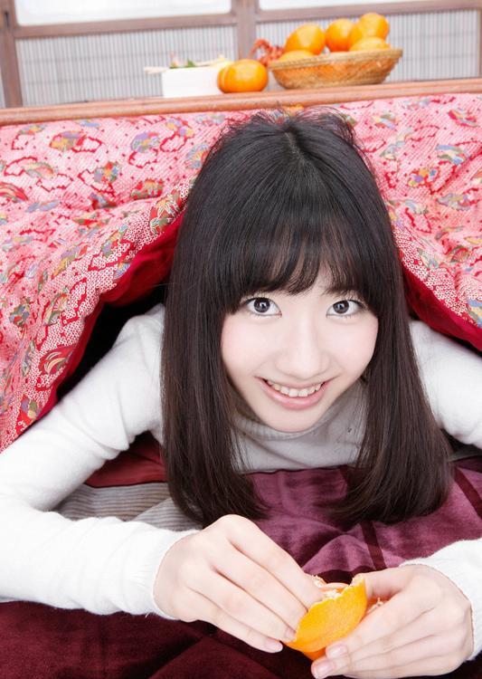 柏木由纪居家写真大片 俏皮卖萌