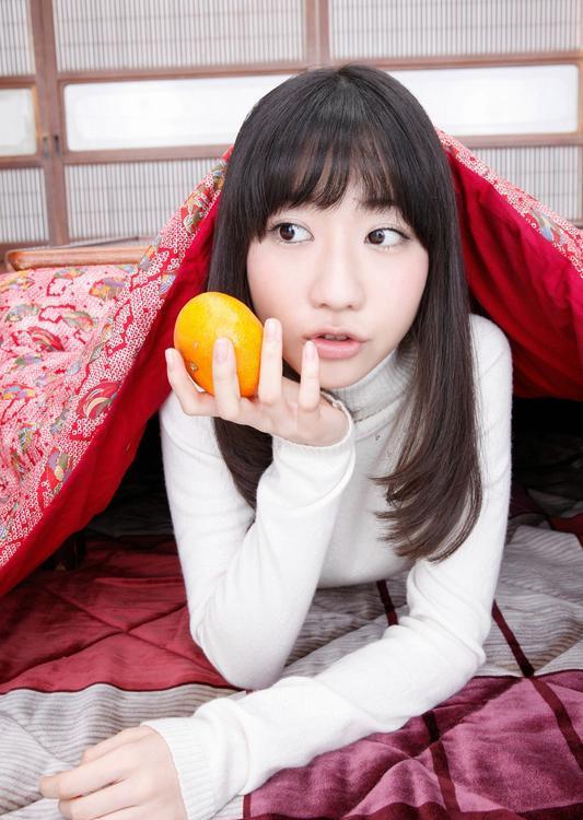 柏木由纪居家写真大片 俏皮卖萌