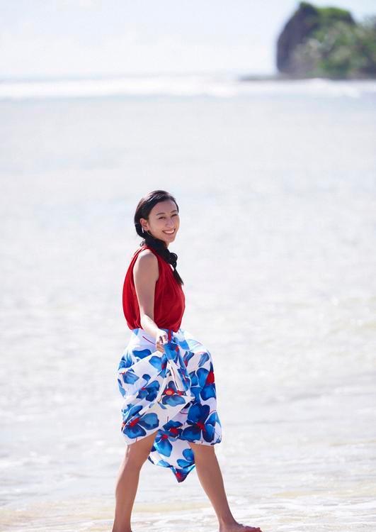 日本花滑选手浅田舞写真 熟女风情
