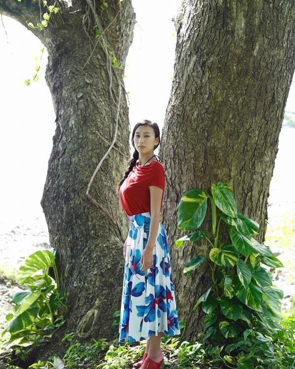 日本花滑选手浅田舞写真 熟女风情