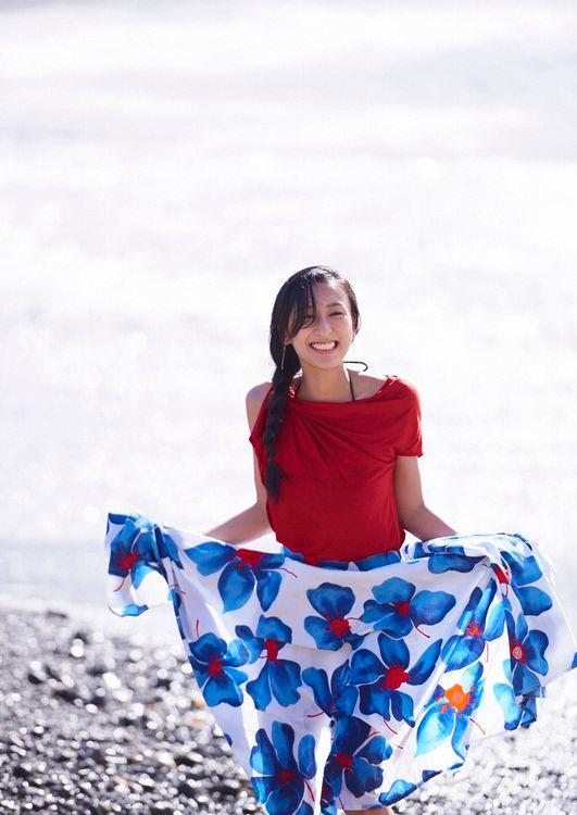 日本花滑选手浅田舞写真 熟女风情