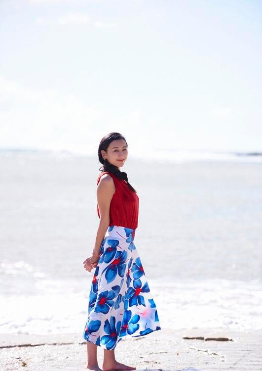 日本花滑选手浅田舞写真 熟女风情
