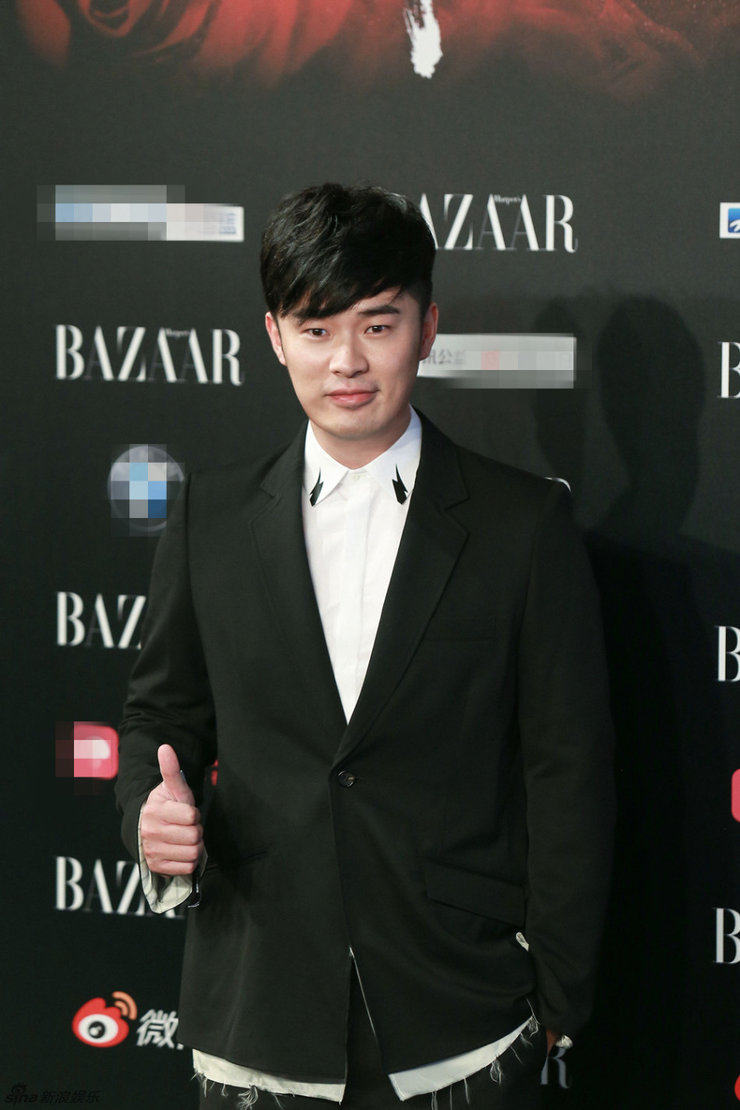 陈赫亮相芭莎慈善夜 捐款百万为公益助力