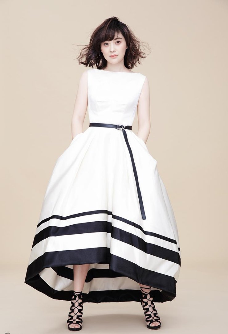 梅婷大胆露长腿 气质辣妈瘦身美出新高度