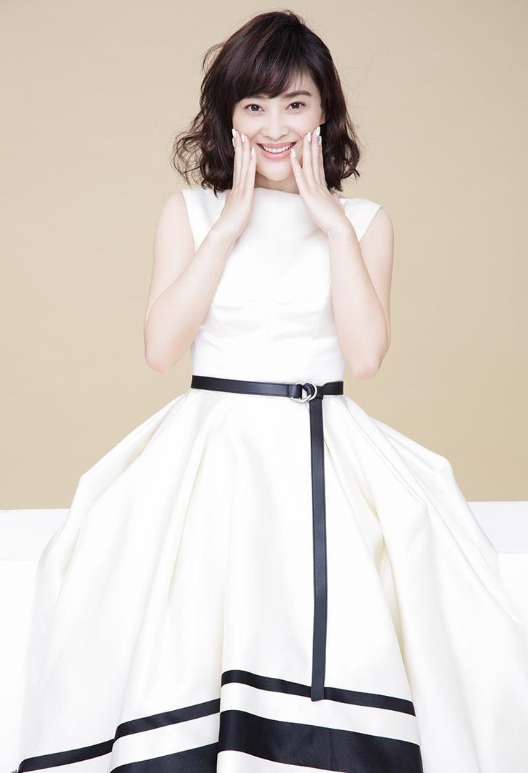 梅婷大胆露长腿 气质辣妈瘦身美出新高度