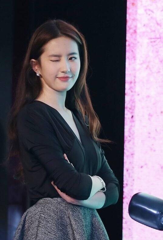 天仙一眨眼心脏都颤抖 刘亦菲Wink超可爱