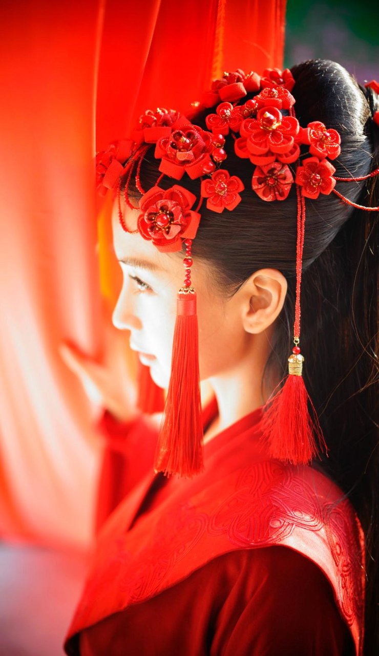 Angelababy晒电影剧照 古装扮相美哭网友