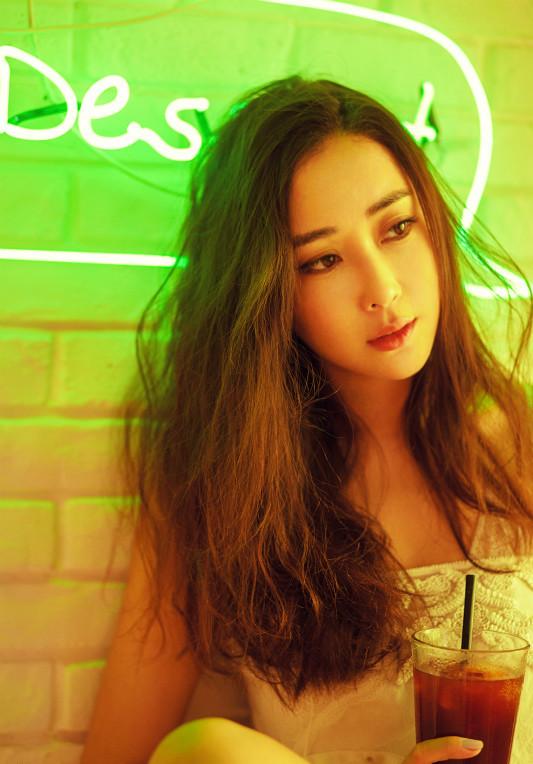 杜若溪睡衣风秀写真