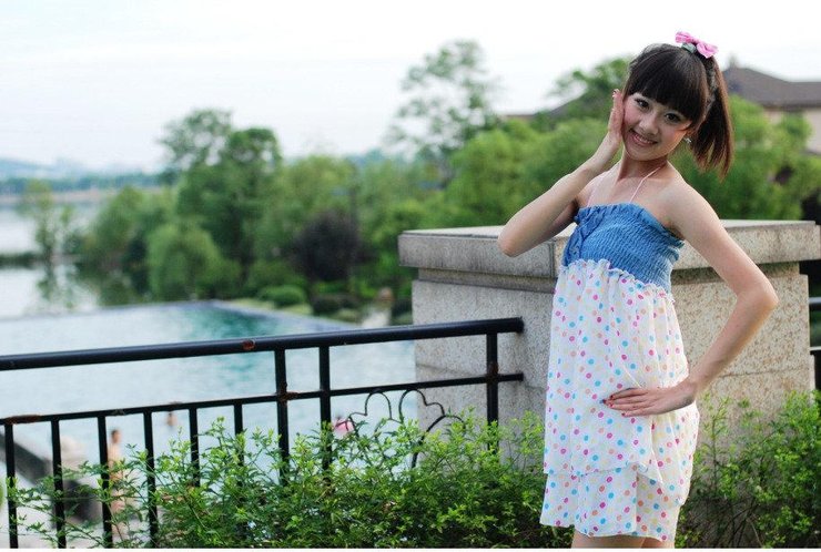 曹曦月可爱性感秀大长腿