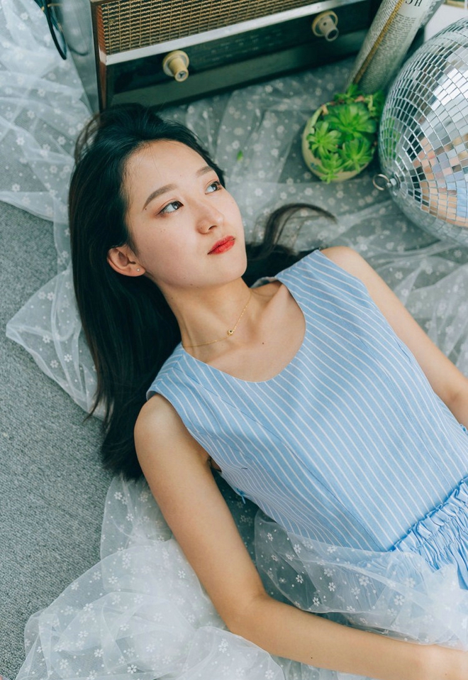 蓝裙美少女青春阳光非主流私拍套图