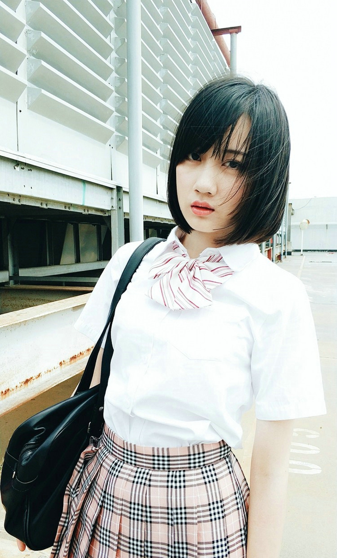 日系学生校服美女甜美娇巧唯美写真