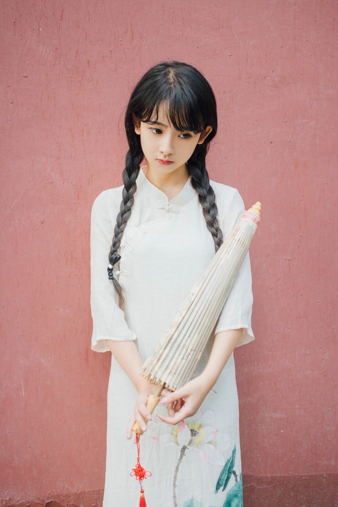 美女民国长裙户外娇巧甜美靓丽唯美写真