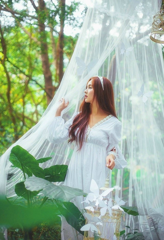 亚洲美女徐冬冬唯美恬静写真照片