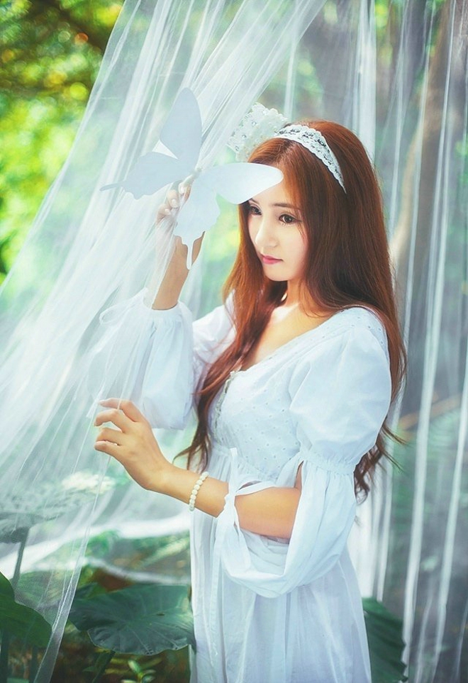 亚洲美女徐冬冬唯美恬静写真照片