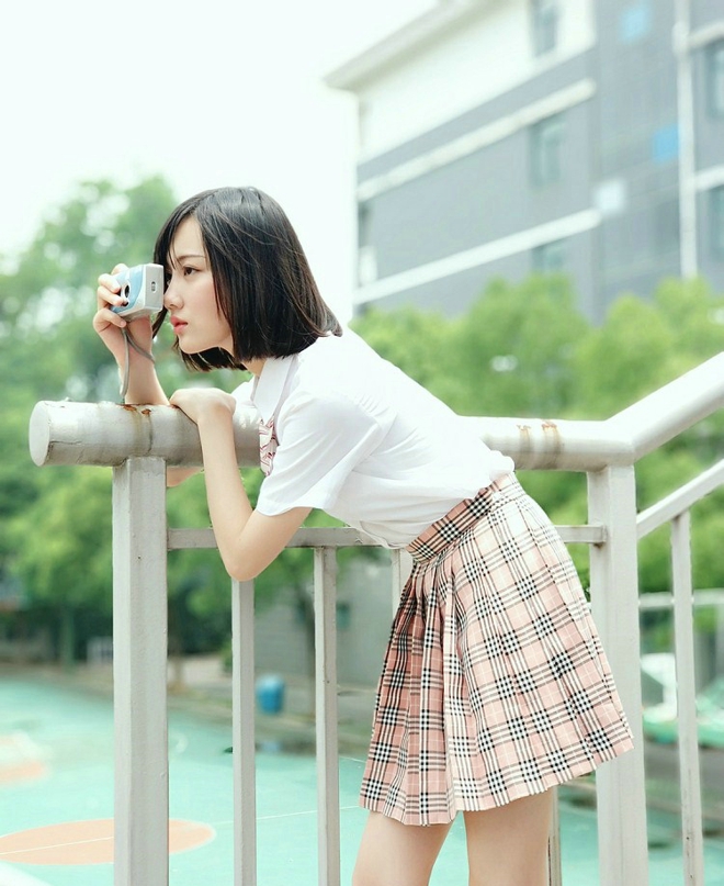 日系学生校服美女甜美娇巧唯美写真