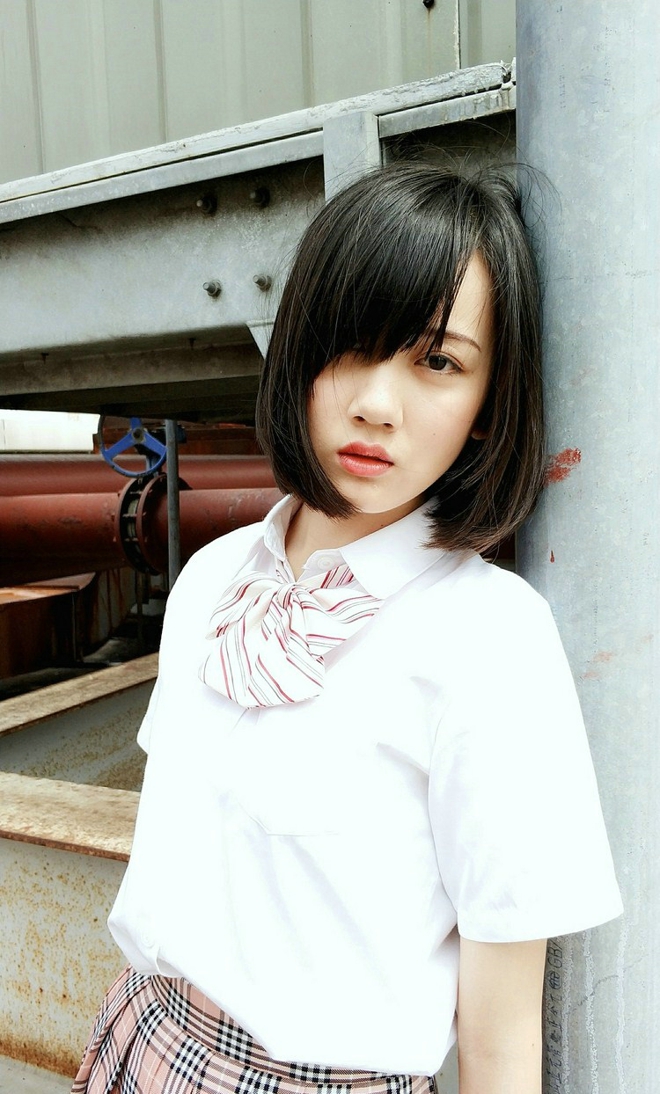 日系学生校服美女甜美娇巧唯美写真