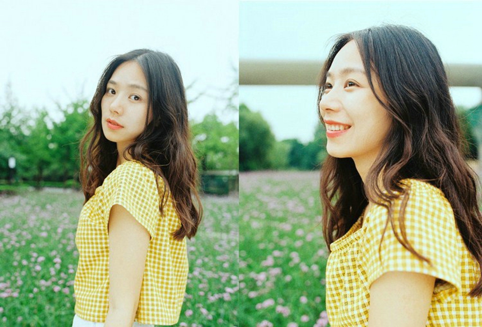 黄衣美少女长发唯美高清照片