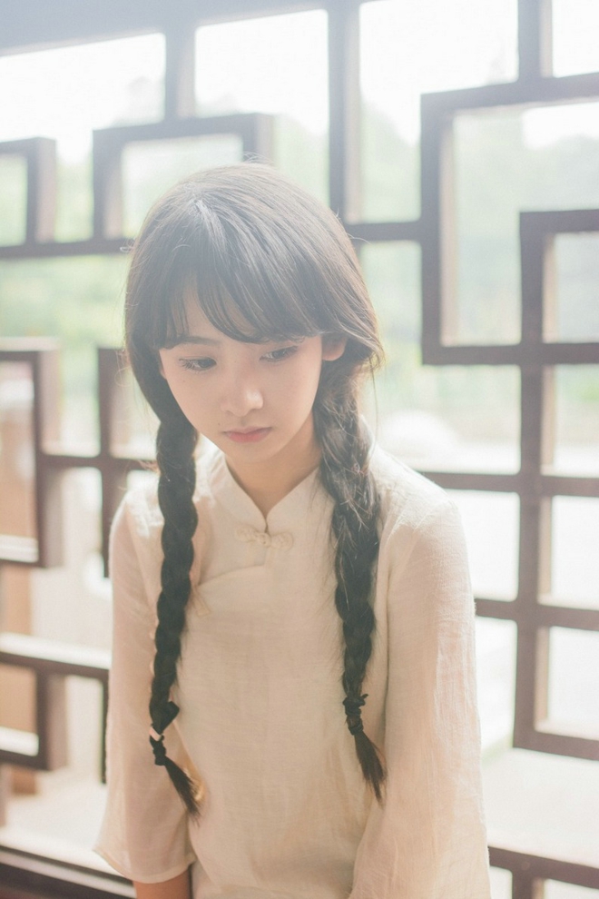 美女民国长裙户外娇巧甜美靓丽唯美写真