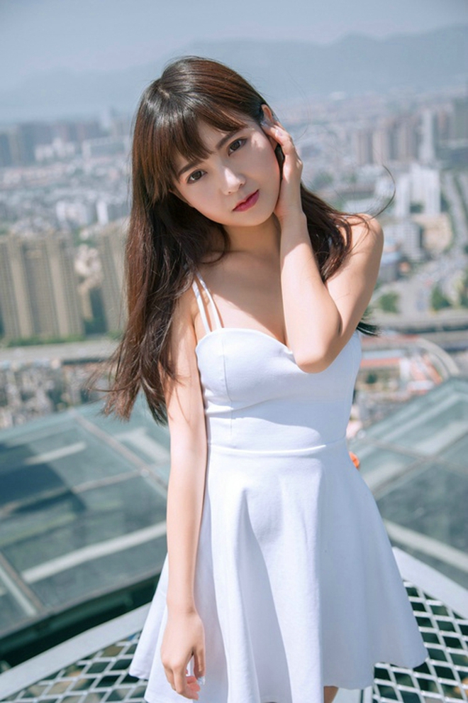 慵懒睡美人甜美淡然清新居家性感火辣写真