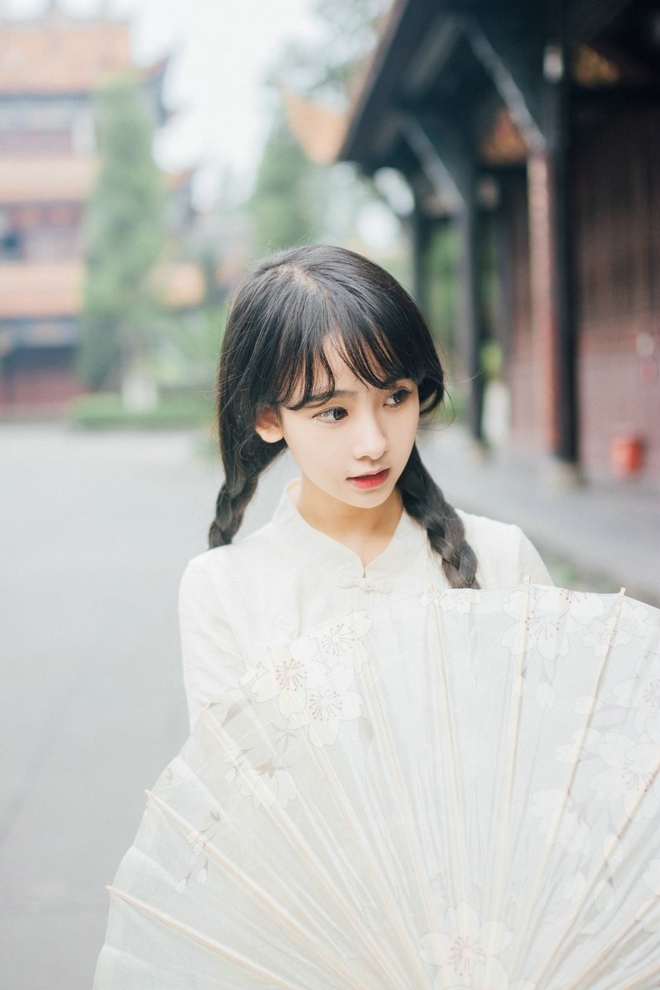 美女民国长裙户外娇巧甜美靓丽唯美写真