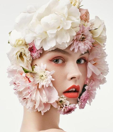 繁花似锦觅安宁的妆容