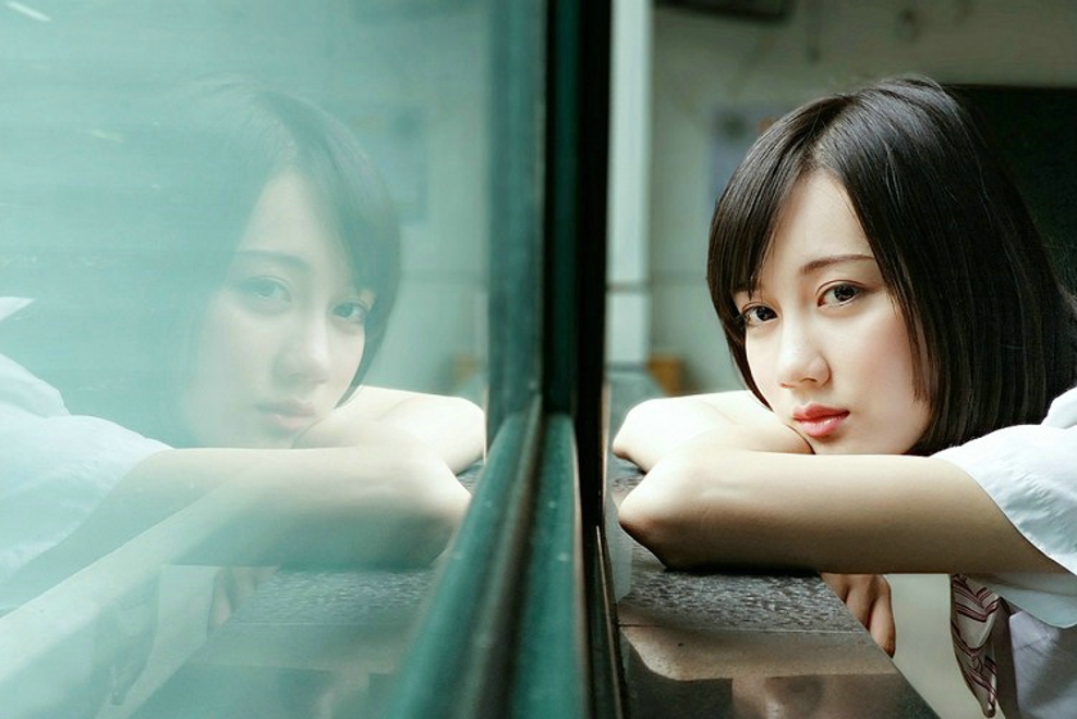 日系学生校服美女甜美娇巧唯美写真