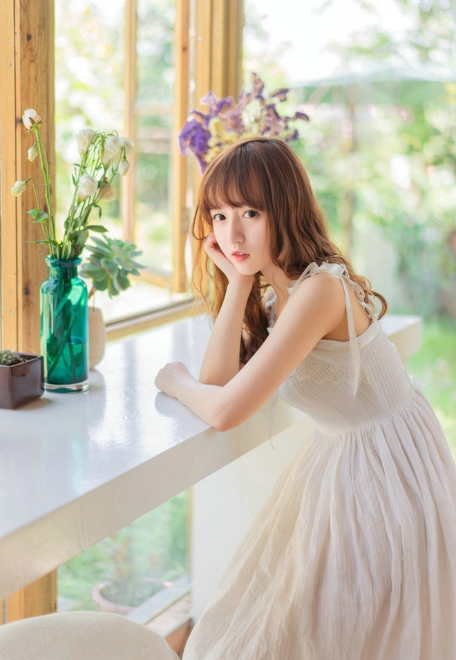 爱邻家小清新美女娇嫩写真