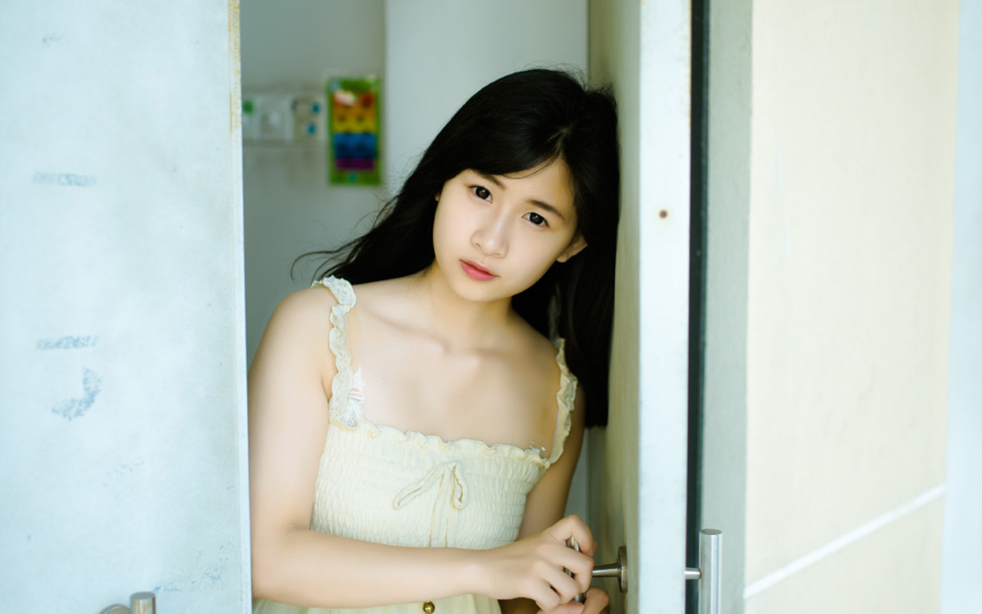 清纯美少女小清新户外写真电脑桌面壁纸