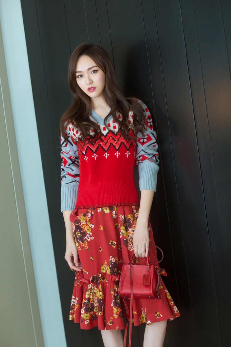 唐嫣纽约看秀造型美图 气质优雅迷人