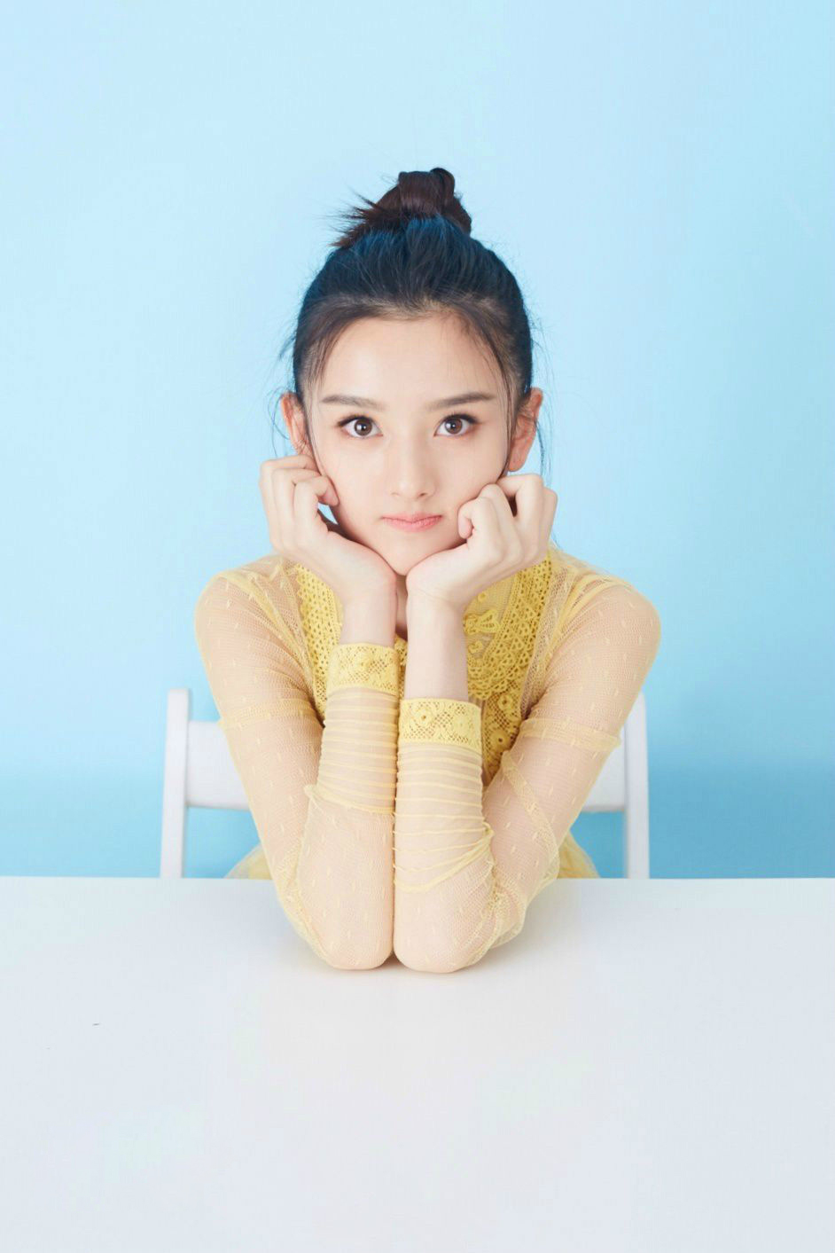 宋祖儿最新封面大片好一个清秀佳人