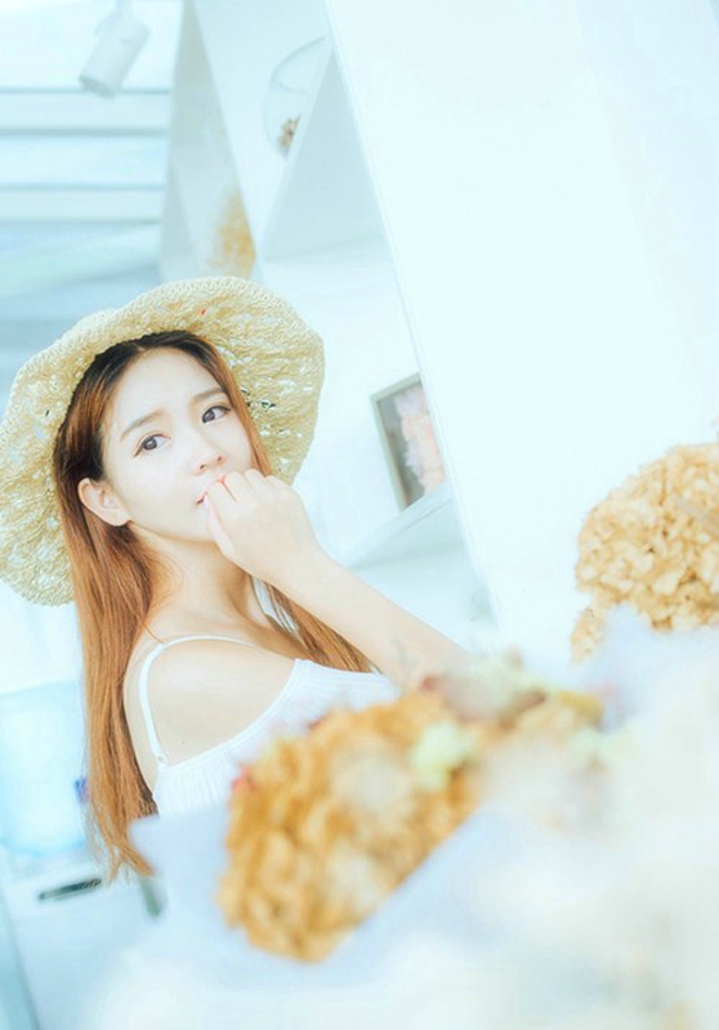 如花似玉醉美女清新午后写真集