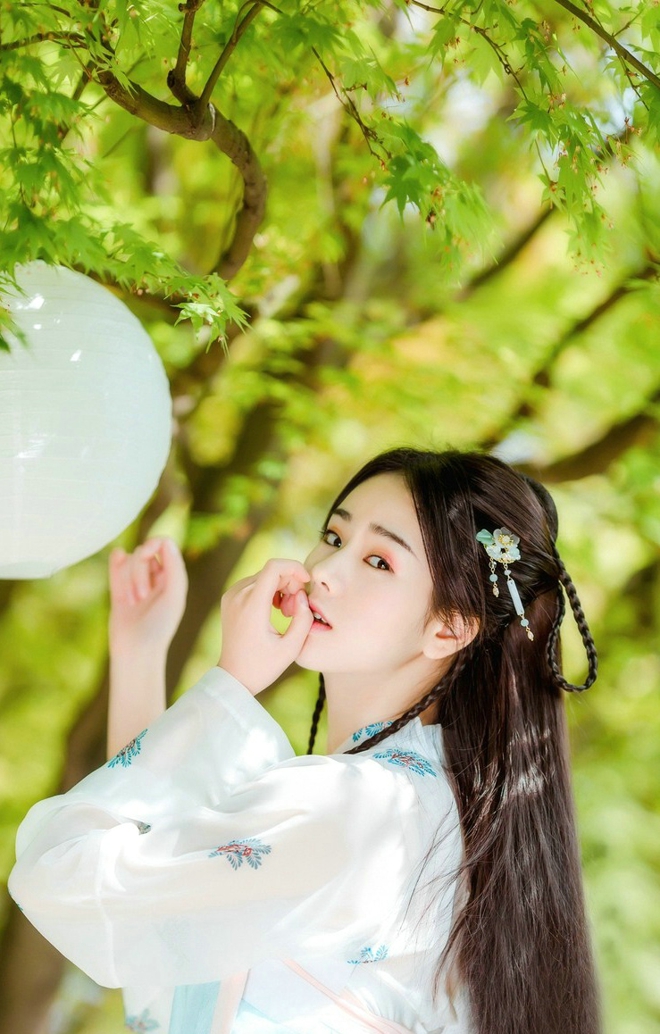 清纯古典美女仙气十足