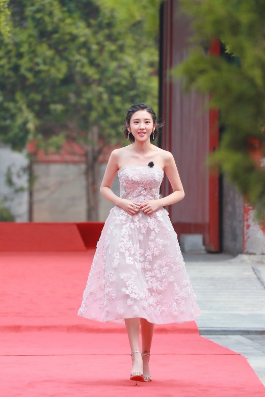 唐艺昕我们来了可爱图片合集