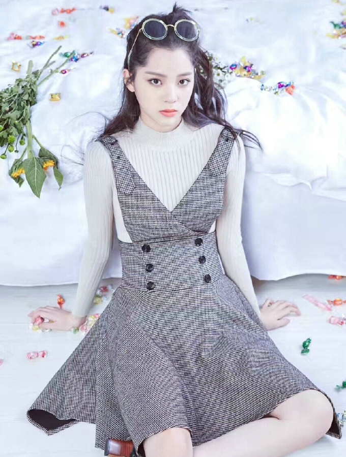 欧阳娜娜时尚文艺范写真图