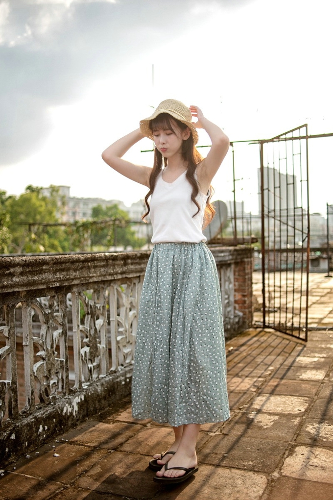 气质迷人阳光靓丽美女写真