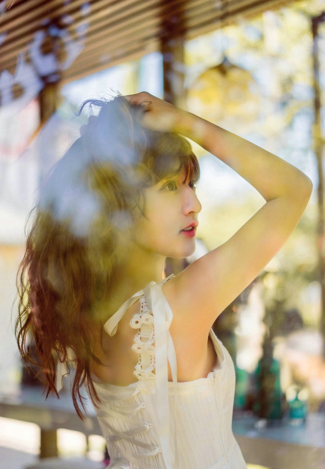 爱邻家小清新美女娇嫩写真