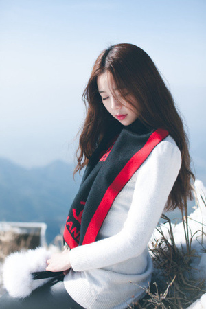 背带裤柠檬少女丸子头俏皮可爱吸睛