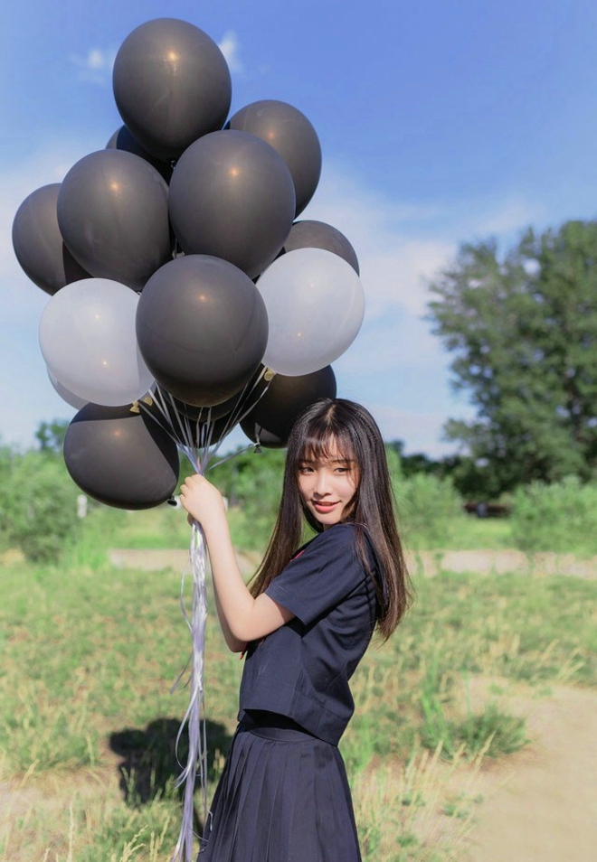 嗨森校服美女乌黑长发美女写真