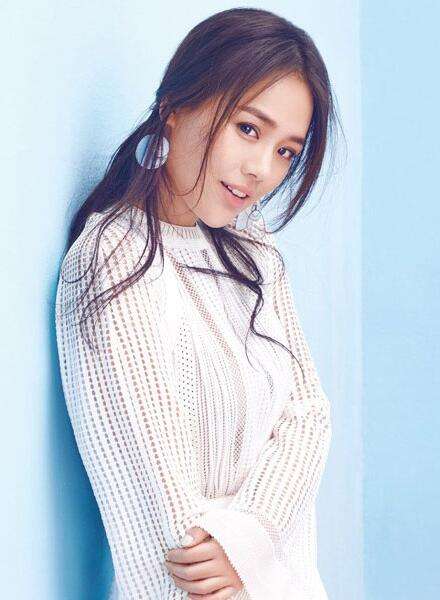 唐艺昕小白裙也可爱