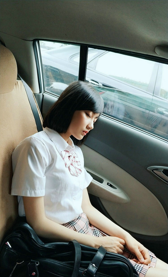 日系学生校服美女甜美娇巧唯美写真