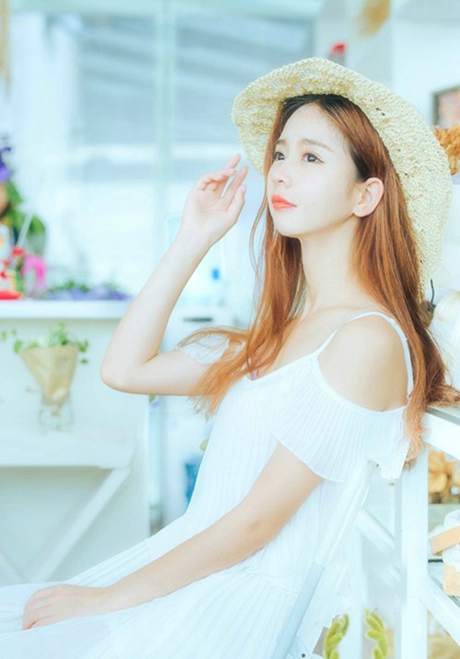 如花似玉醉美女清新午后写真集