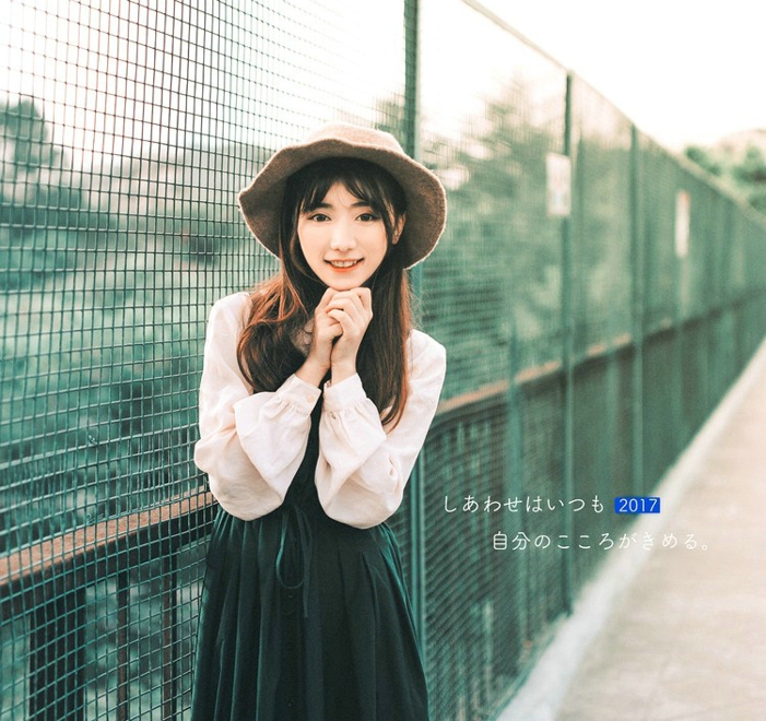 骑着小黄车清新美女写真集