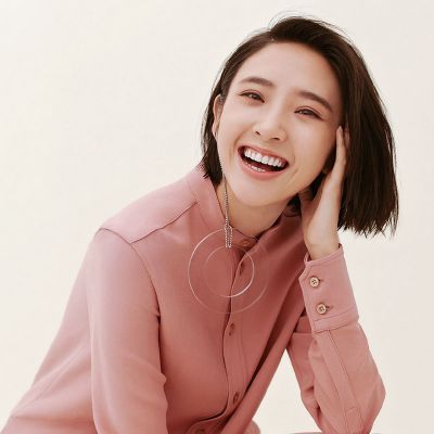 中国漂亮女星唐艺昕清纯照片 唐艺昕拍哭戏看