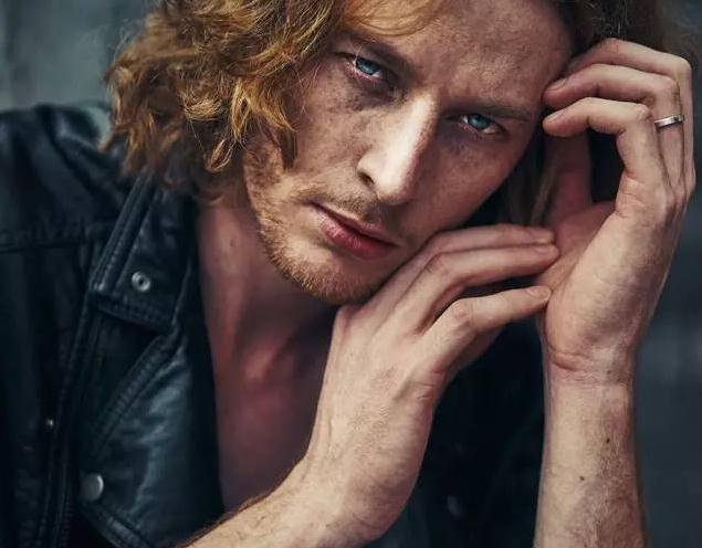 看这眼睛，不仅撩人，还给照片加戏!