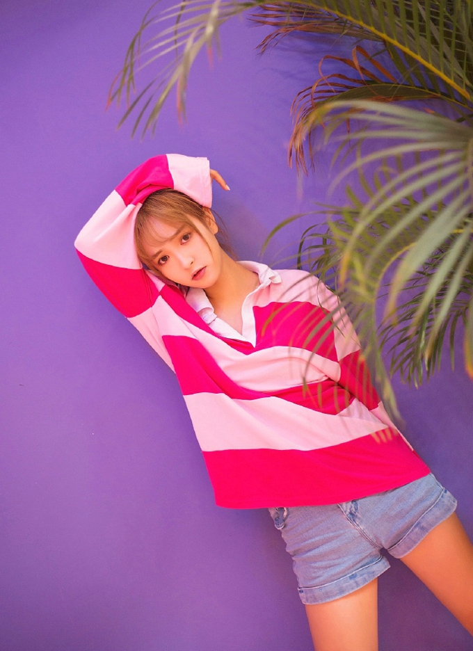 可爱娇巧妹子美眸无辜养眼写真