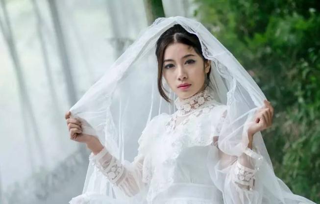 妙曼竹林微风,阳光美女清纯