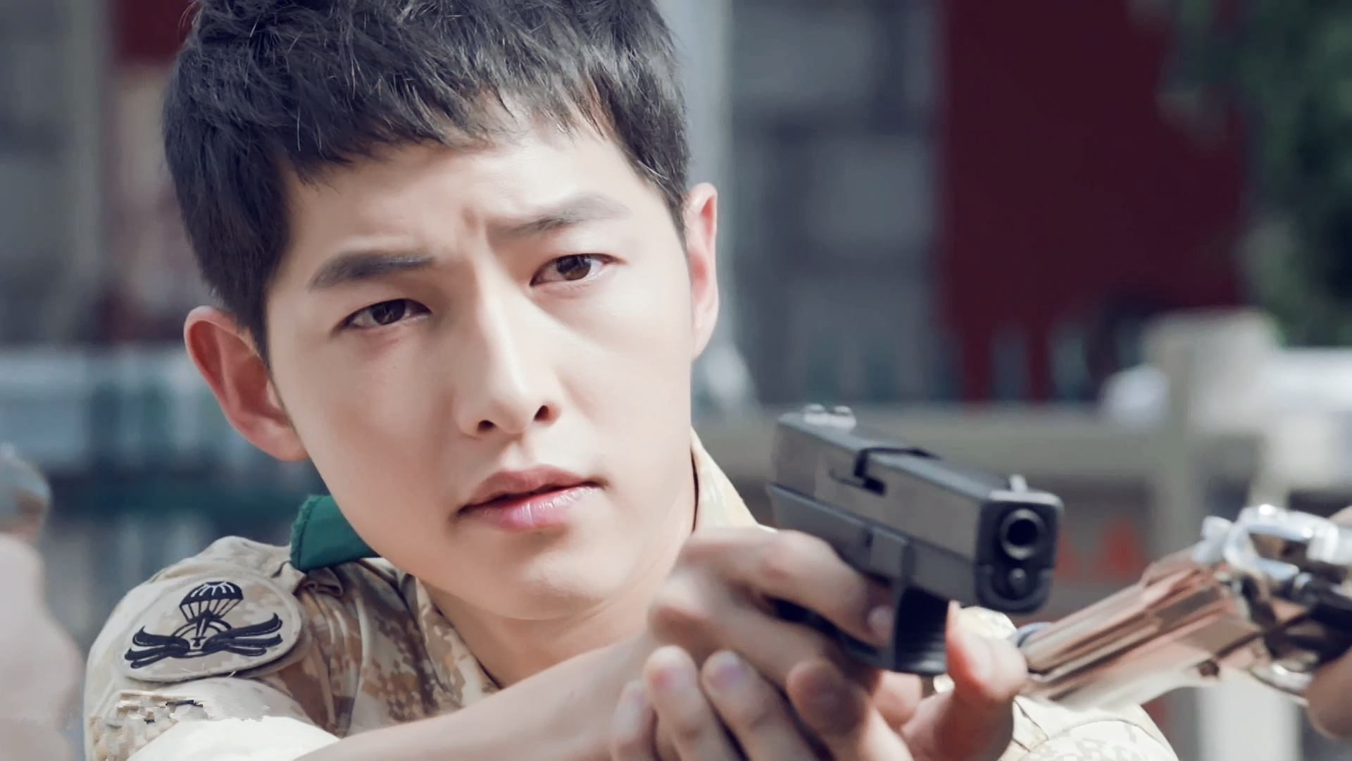 宋仲基太阳的后裔剧照合集